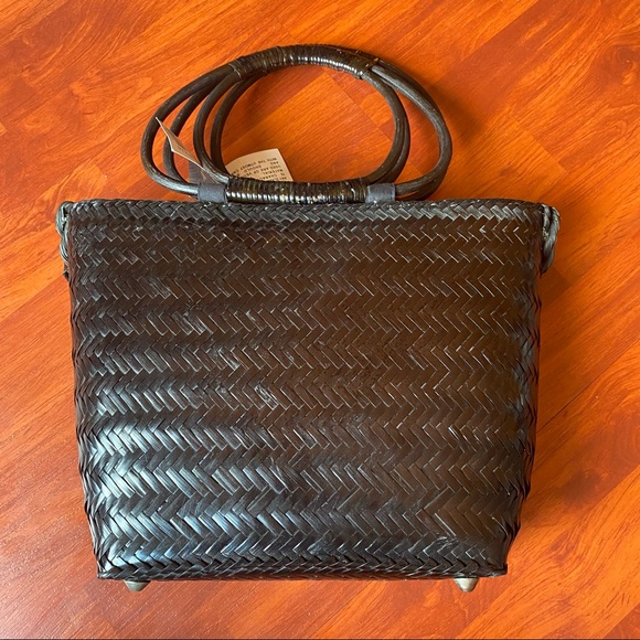 Savanna woven hand bag - Picture 2 of 3